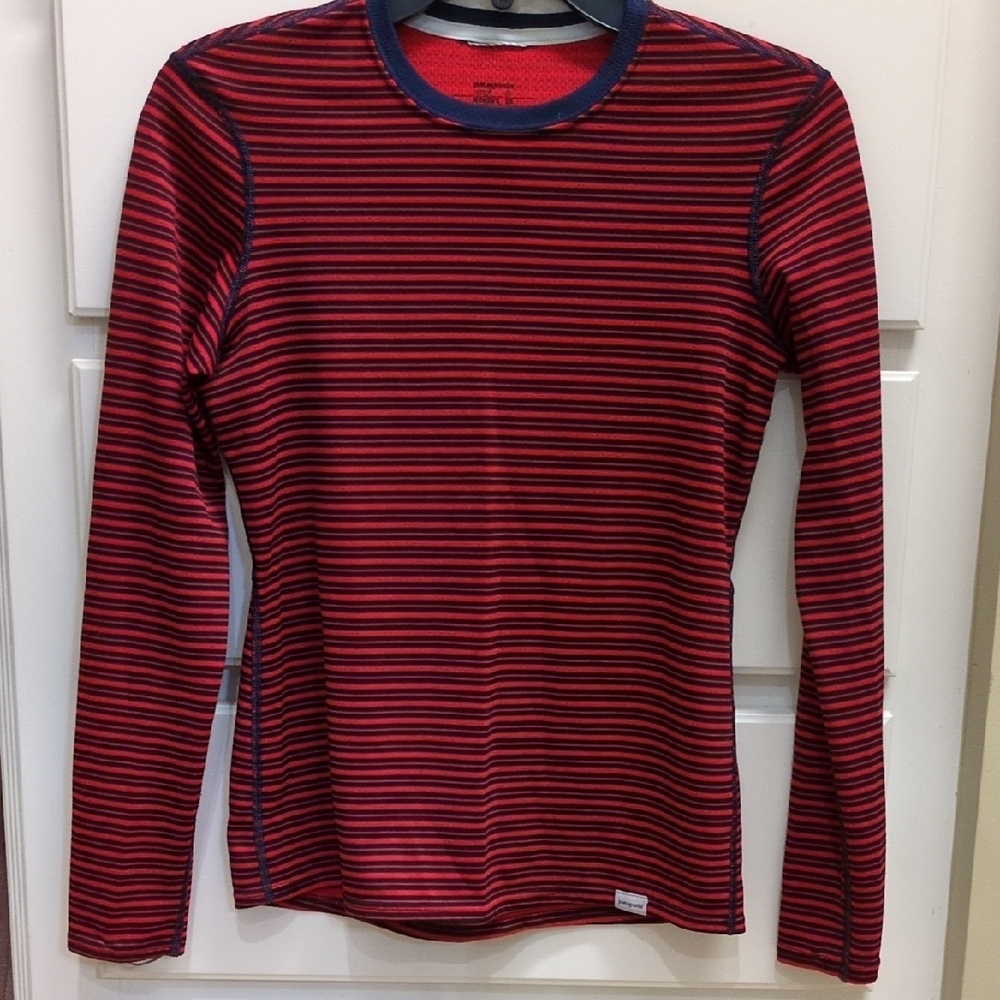 Patagonia Red/Blue Stripe Long Sleeve Baselayer Top, XS, Outdoor, Ski, Hiking